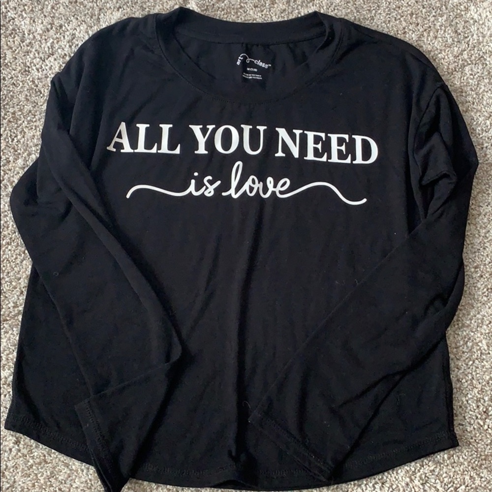NWOT all you need is love size 7-8